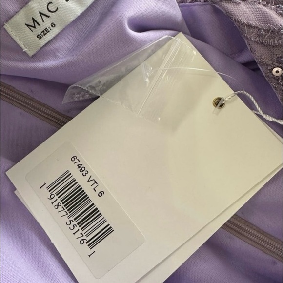 Mac Duggal 67493 Vintage Lilac Flutter Sleeve Beaded Evening Gown Size 6 - Picture 7 of 7